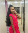 Dating Woman Madagascar to Antananarivo : Sandrica, 21 years